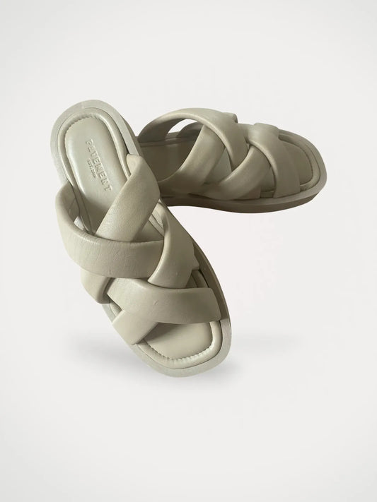 Pavement Sandals