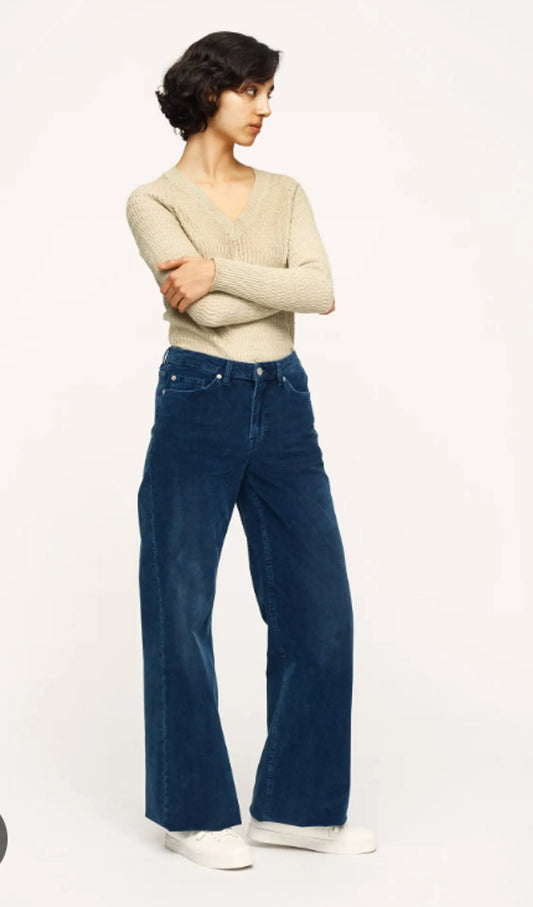 The Cords & Co Lea Ess Jeans