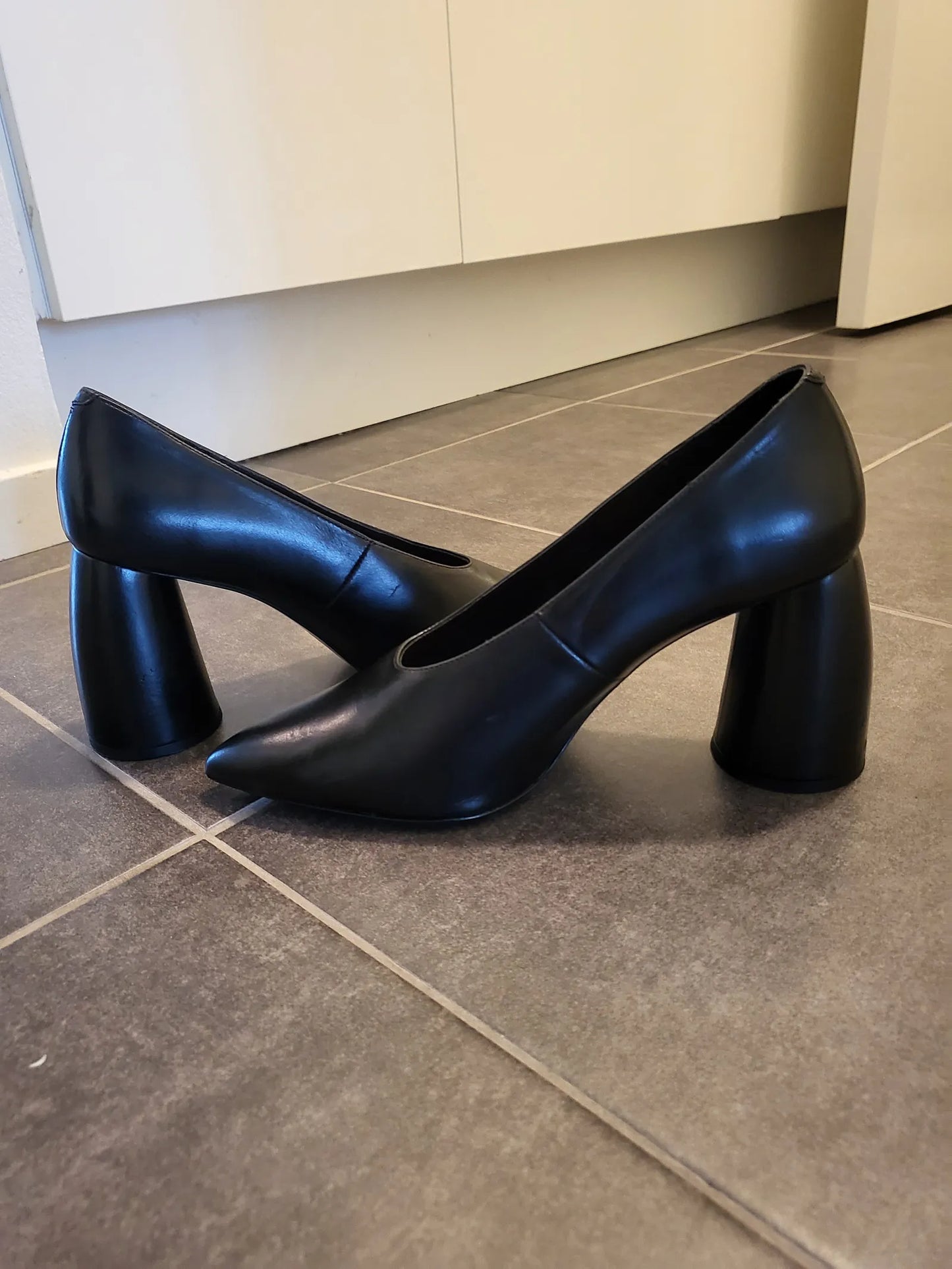 & Other Stories Heels