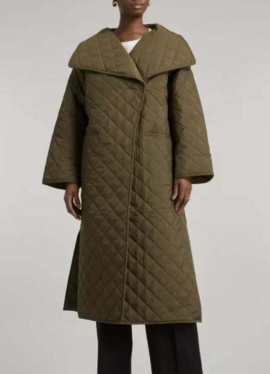 Toteme Signature Quilted In Khaki Coat