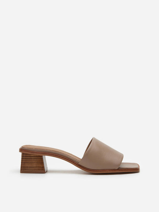 Flattered Jody Leather Beige Sandals