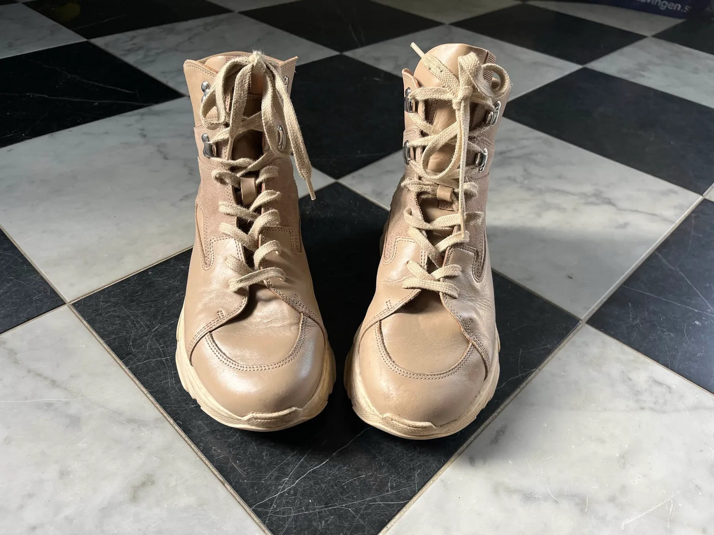 & Other Stories Sneakers
